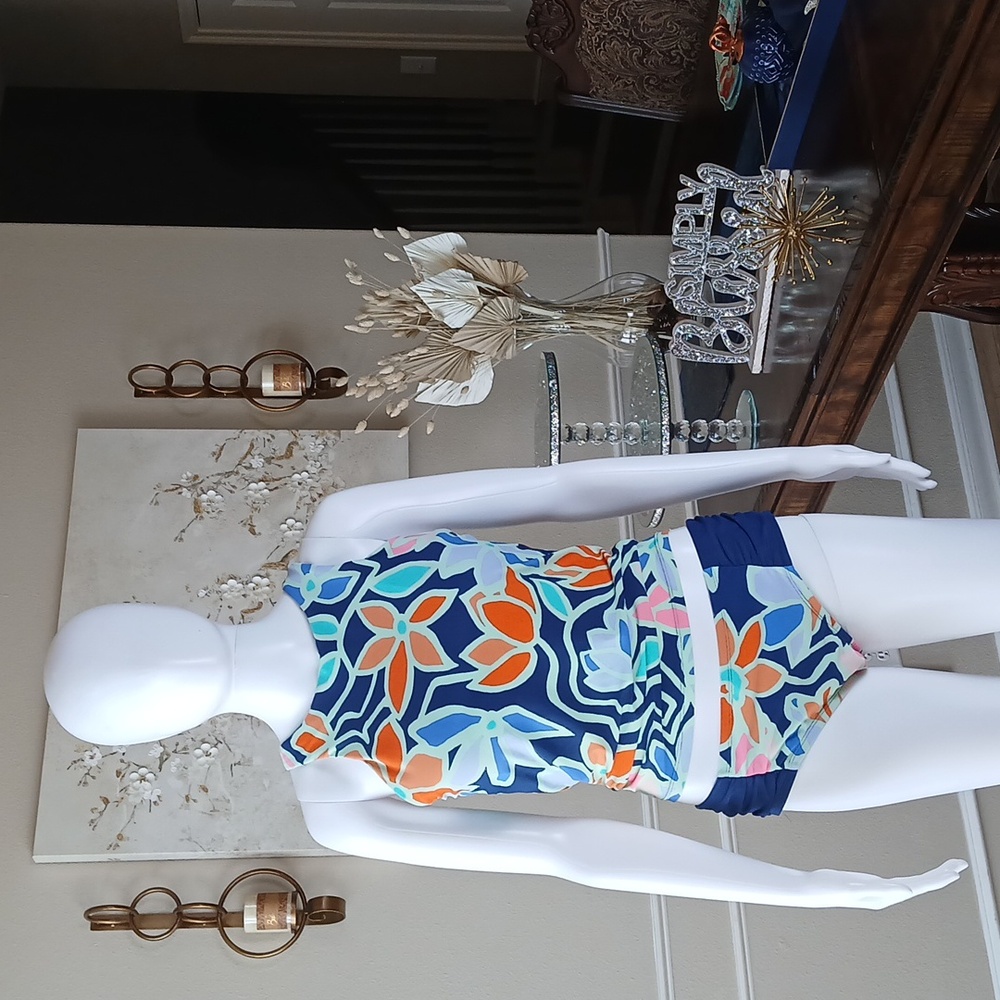 Women's Skechers Floral Patterned 2 Pc Tankini Set Swimwear. Size M - Picture 8 of 17